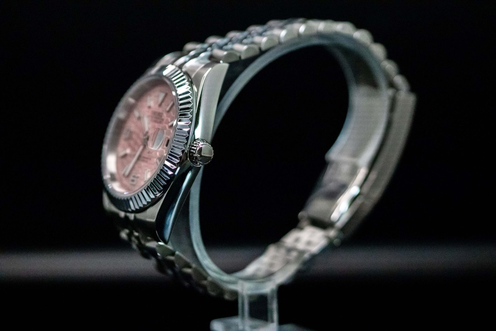 Seiko Mod Land Dweller Pink - Image 2