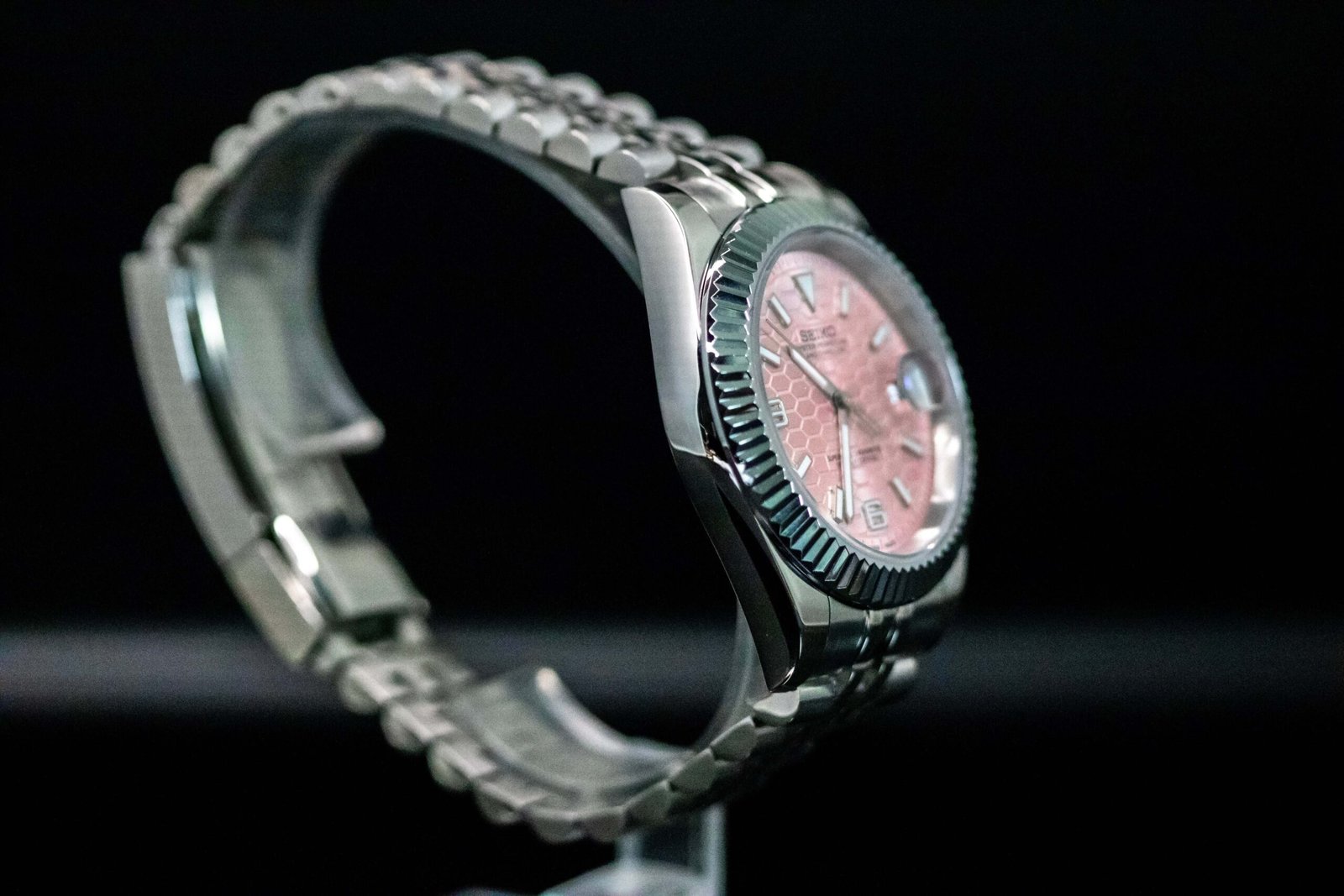 Seiko Mod Land Dweller Pink - Image 3