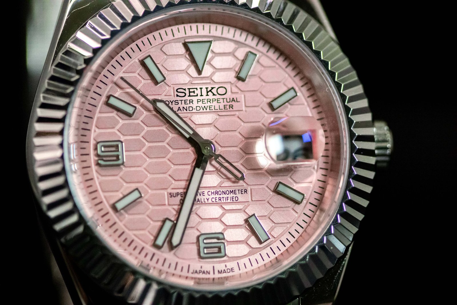 Seiko Mod Land Dweller Pink - Image 4