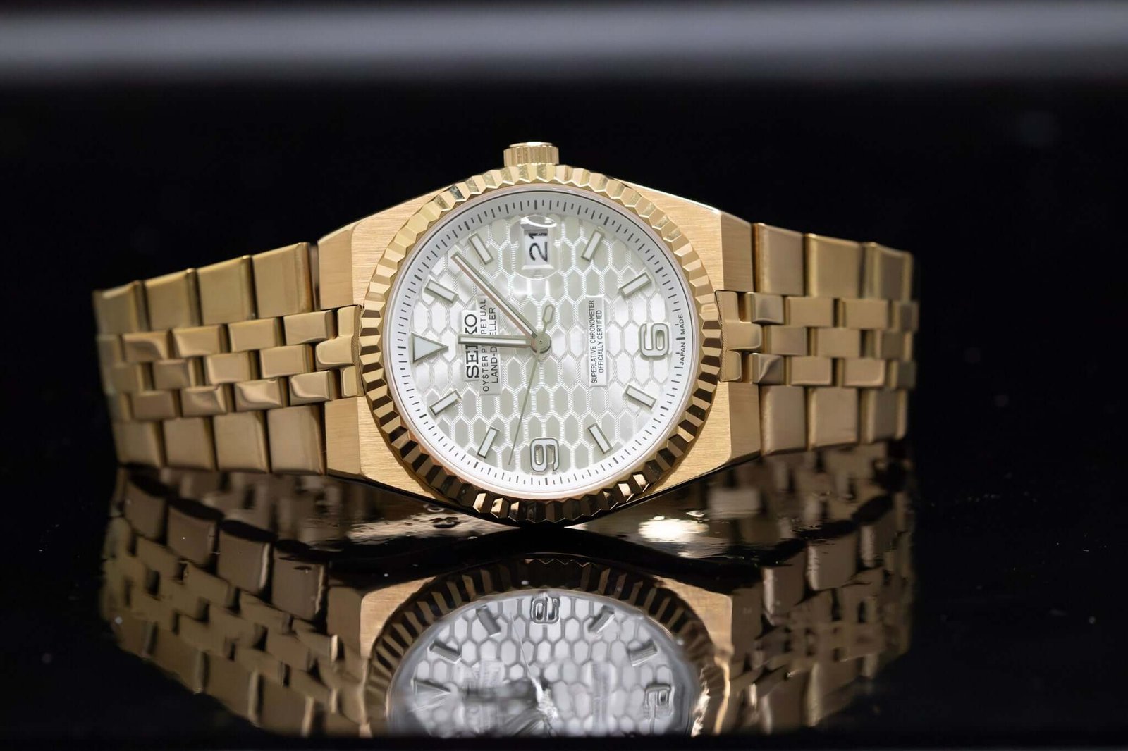 Seiko Mod Gold Land Dweller - Image 5