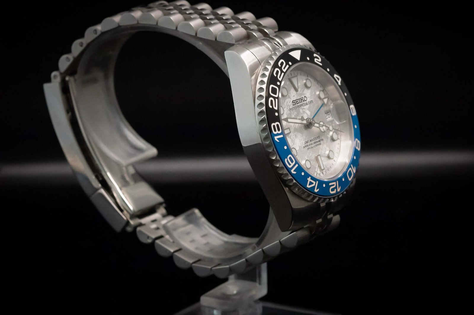 Seiko Mod Batman GMT Meteorite Dial Ceramic Bezel 40mm - Image 3